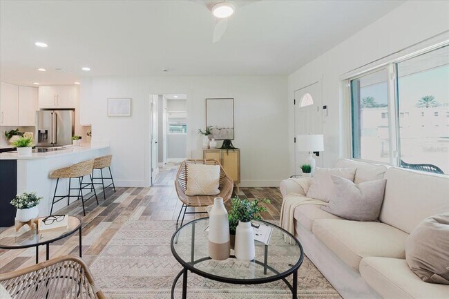 Building Photo - 411 87th Ave