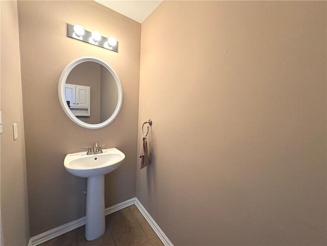 Building Photo - 510 Fosters Mill Ln NW