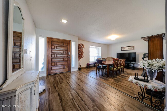 Building Photo - 16227 North 21st St