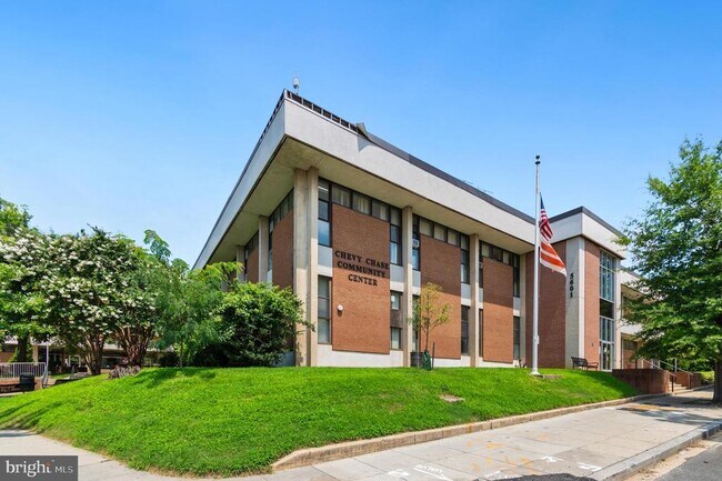 Building Photo - 5410 Connecticut Ave NW