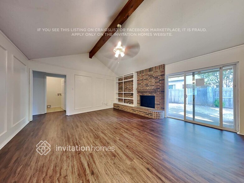 Building Photo - 820 Judith St