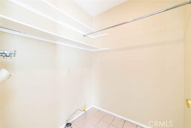 Building Photo - 24 Elderglen