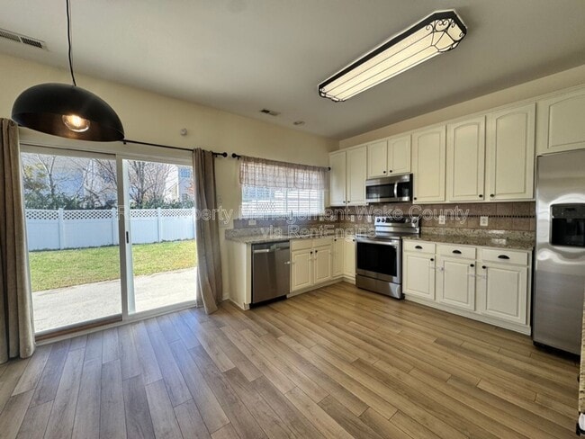 Building Photo - 338 Luke Meadow Ln