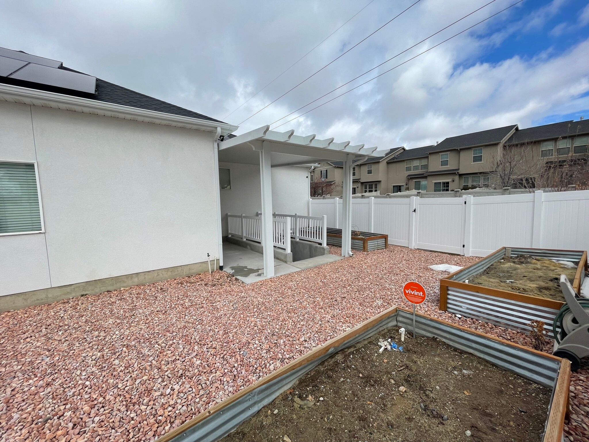 Building Photo - 3288 N 200 W