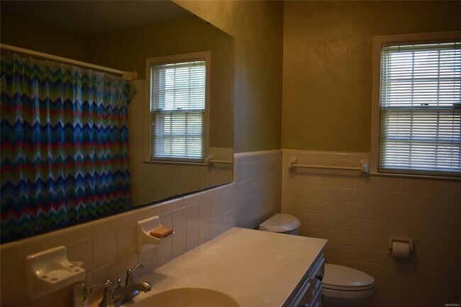 Building Photo - 414 Arrowhead Dr