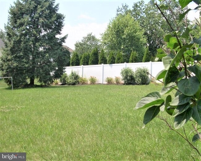 Building Photo - 1359 Chase Rd