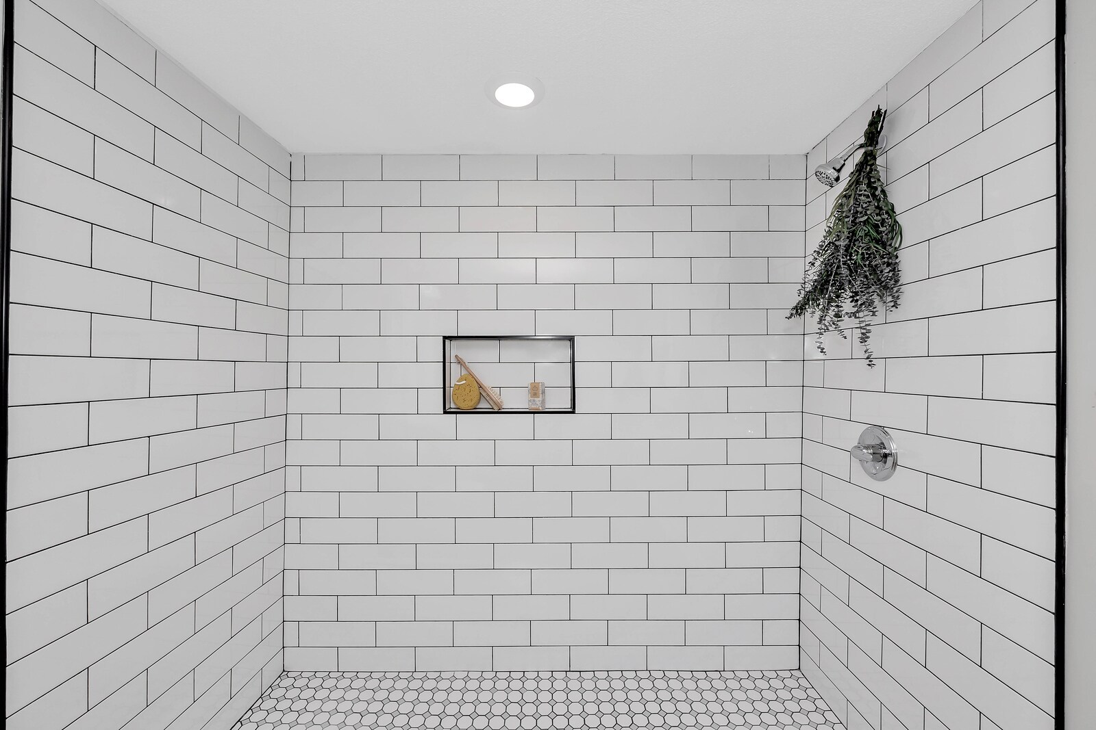 Building Photo - 3706 Emm Ell St SW