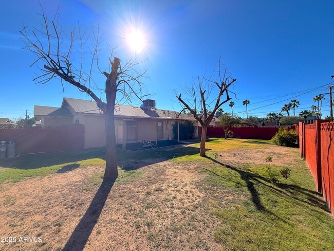 Building Photo - 314 E Malibu Dr