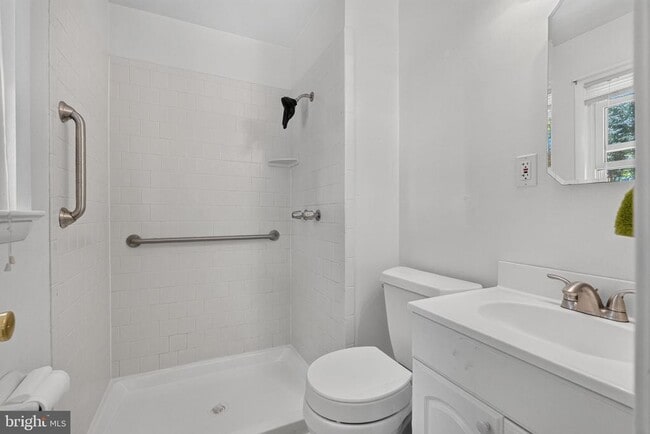 Building Photo - 4507 Josephine Ave