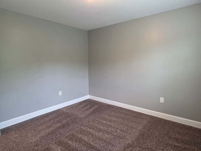 Building Photo - Belmont Glen! South Effingham Schools! Community Amenities!