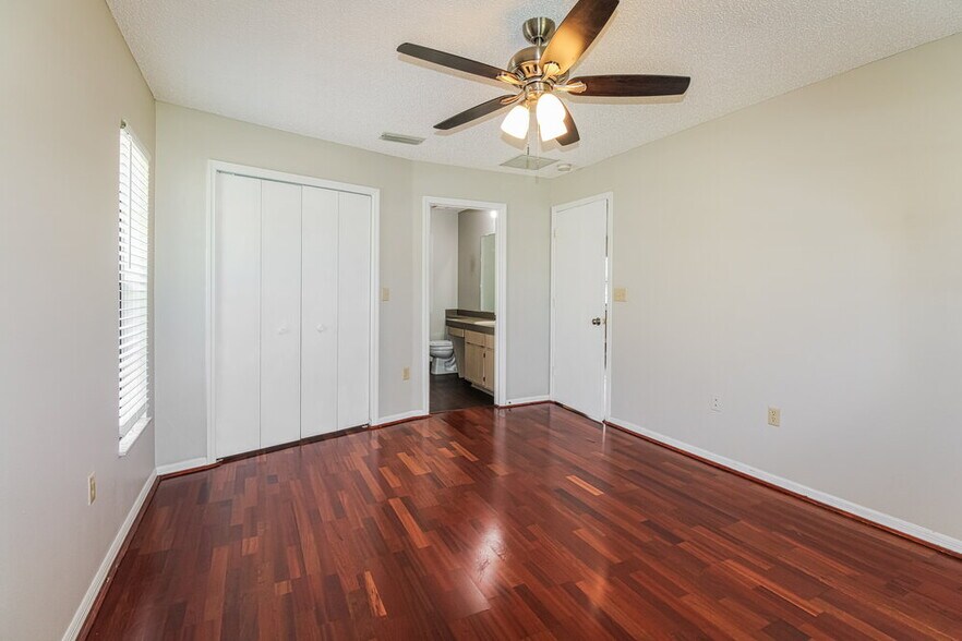 Building Photo - 11479 Cavern Rd