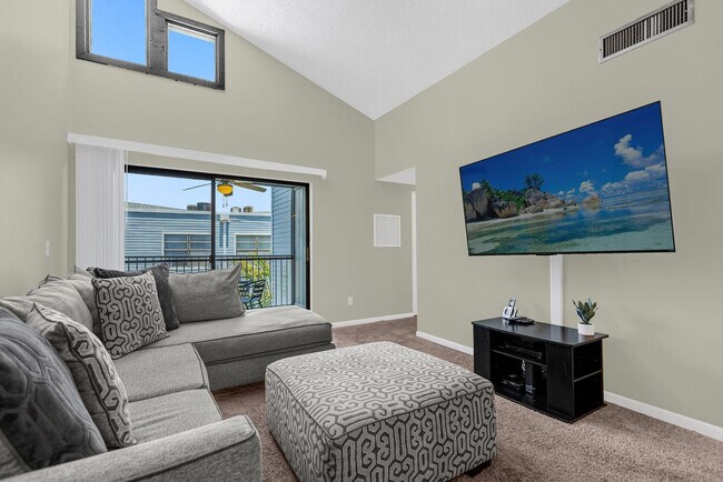 Primary Photo - 3905 Atrium Dr