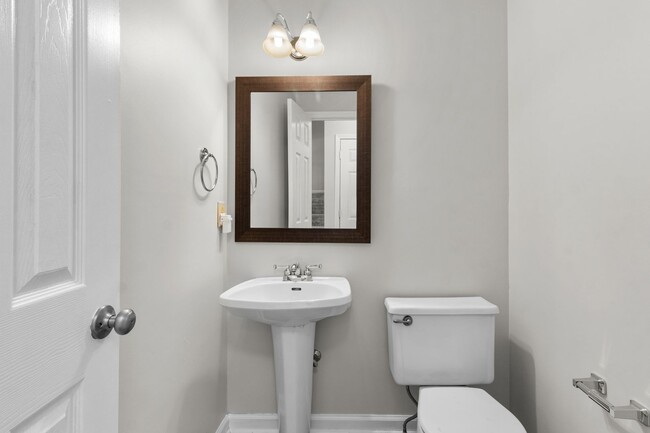 Building Photo - 383 Bosca Ct