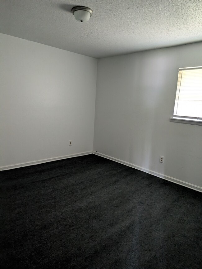 Building Photo - 417 THIRD 3