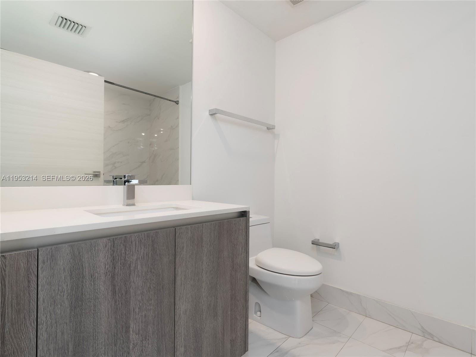 Building Photo - 801 S Miami Ave