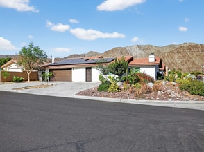 Building Photo - 52275 Avenida Vallejo