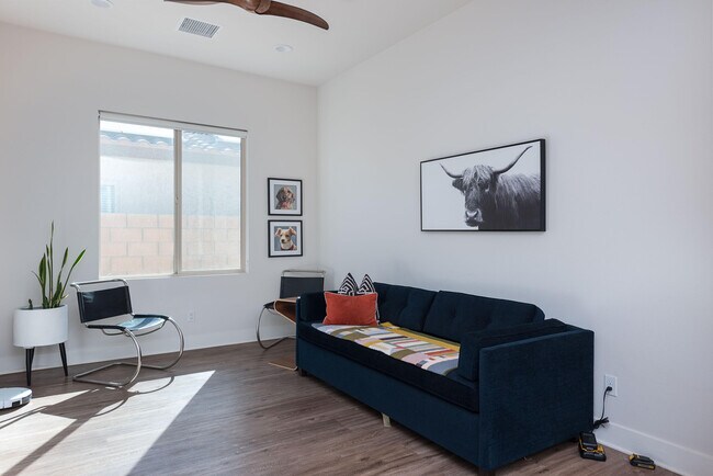 Building Photo - 74292 Zeppelin Dr