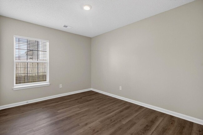 Building Photo - Hunters Bend Haven