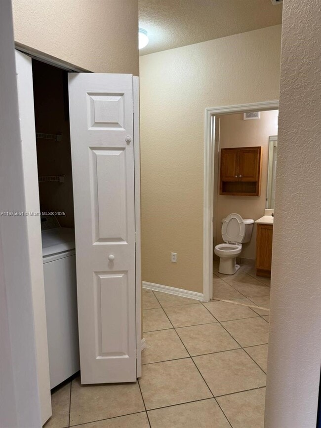 Building Photo - 13218 SW 44th St