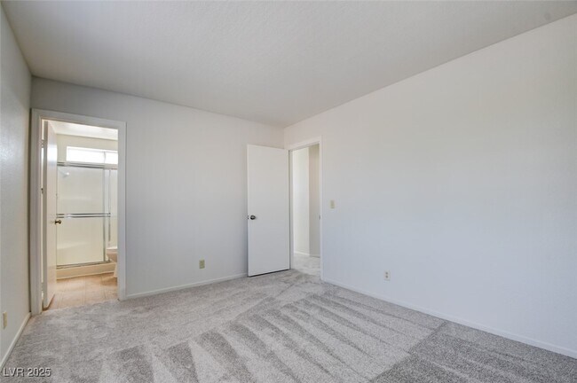 Building Photo - 8216 Carmen Blvd