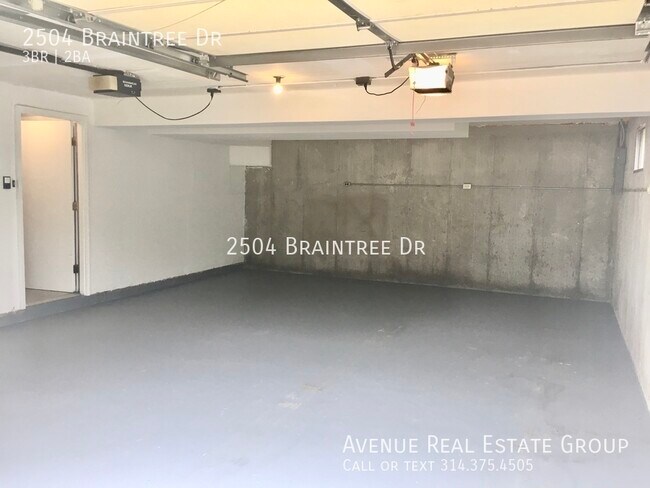 Building Photo - 2504 Braintree Dr