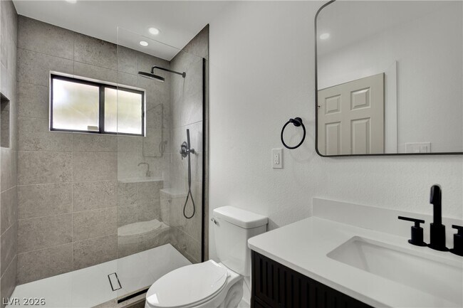 Building Photo - 2325 Sombrero Dr