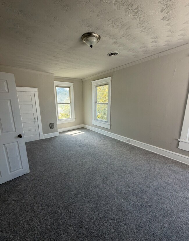 Building Photo - 2510 Marshall Ave