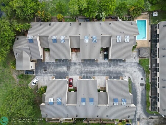 Building Photo - 11678 NW 20th Dr