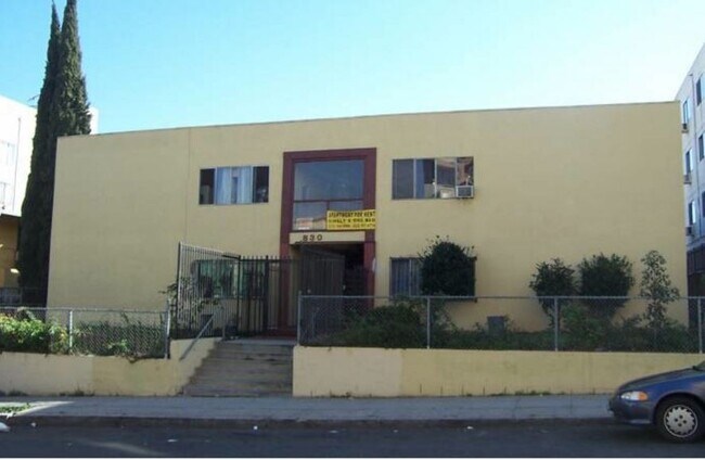 Interior Photo - 830 S. Grandview