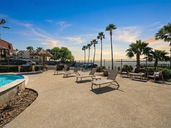 Building Photo - 4101 E NASA Pkwy