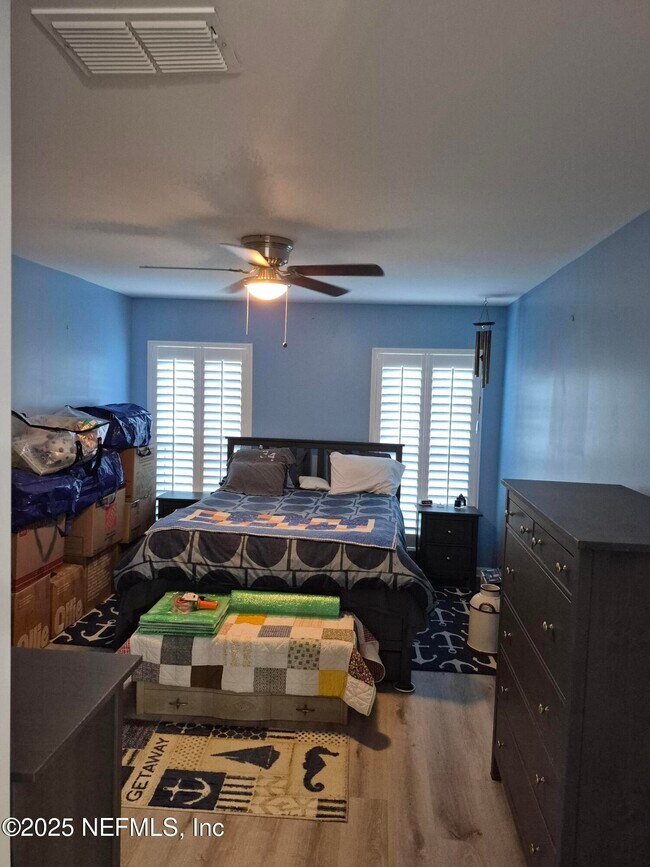 Building Photo - 1688 Northglen Cir