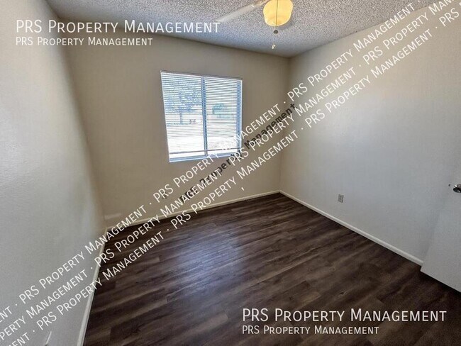 Building Photo - 3226 N Sycamore Pl