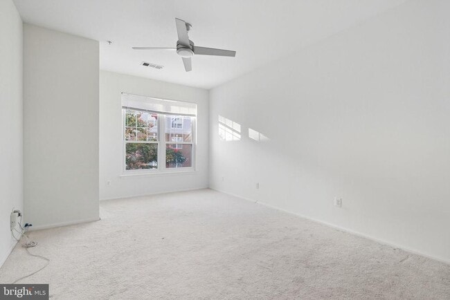 Building Photo - 1581 Spring Gate Dr.