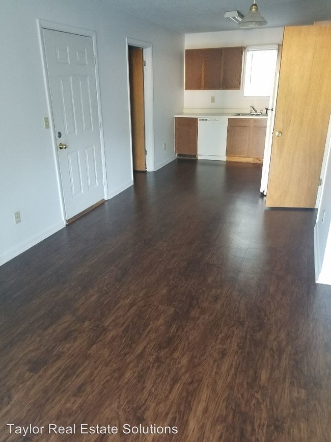 415 Ladiga St SE 415 Ladiga St SE Jacksonville AL 36265 Apartment