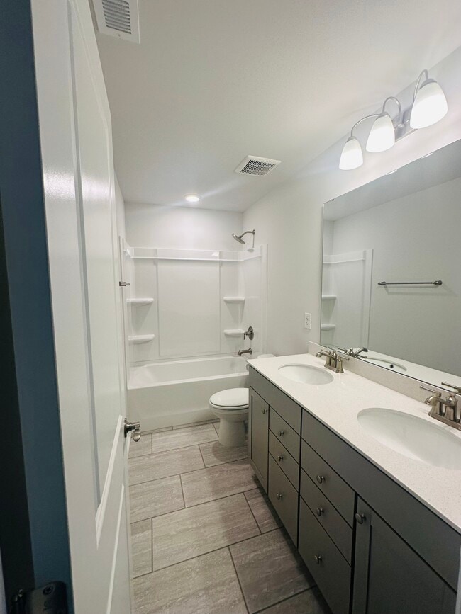 Building Photo - 520 Providence Spgs Ln