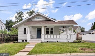 Building Photo - 315 E Christian St