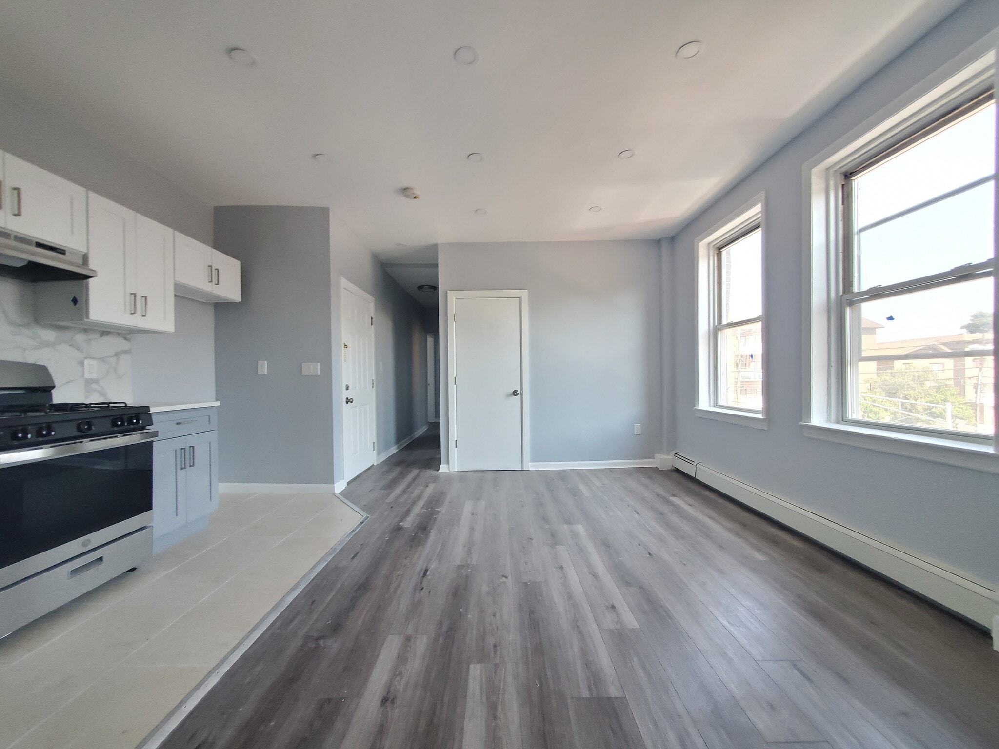 Unit 3 - 646 Kennedy Blvd