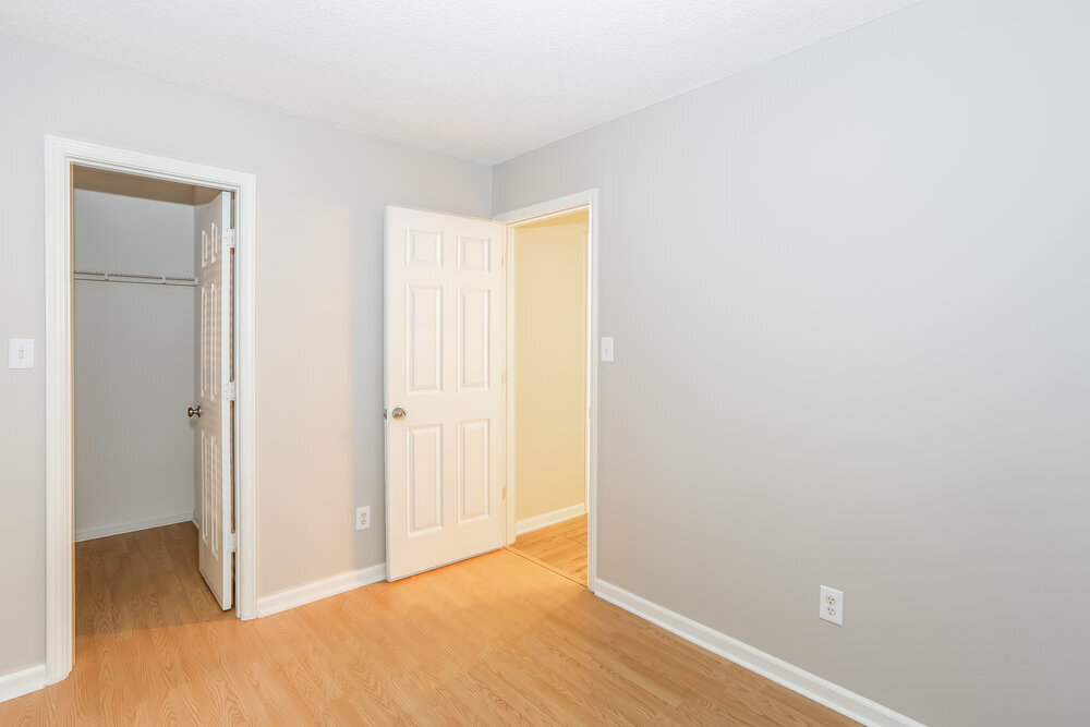 Building Photo - 3242 Hawick Commons Dr