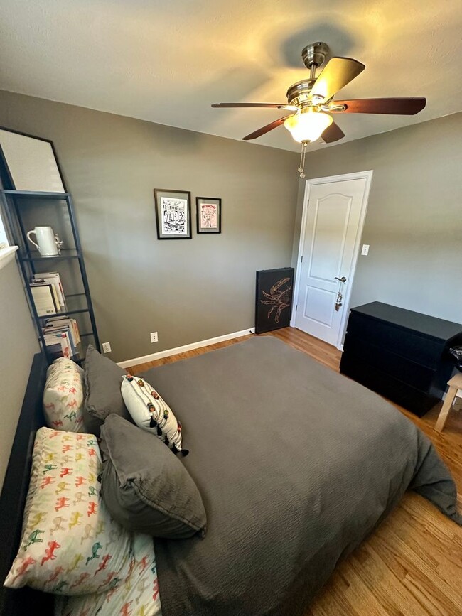 Building Photo - Charming Updated Ranch-Style Home