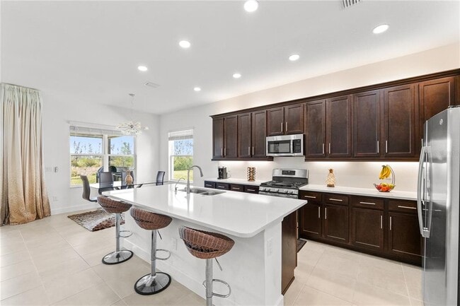 Building Photo - 32558 Tree of Life Ave