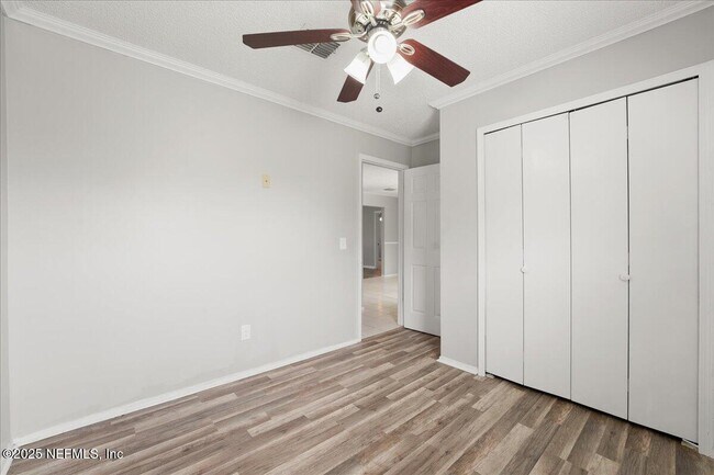 Building Photo - 1701 Donna Dr
