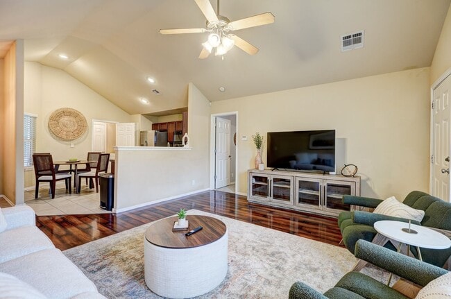 Building Photo - Turnkey Living in Owasso, Stylish Furnished 3-Bed Home with Pond & 2-Car Garage!