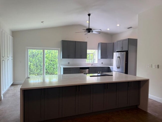 Building Photo - 20834 Sugarloaf Ln