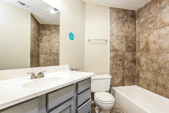 Building Photo - 6328 Canyon Cir
