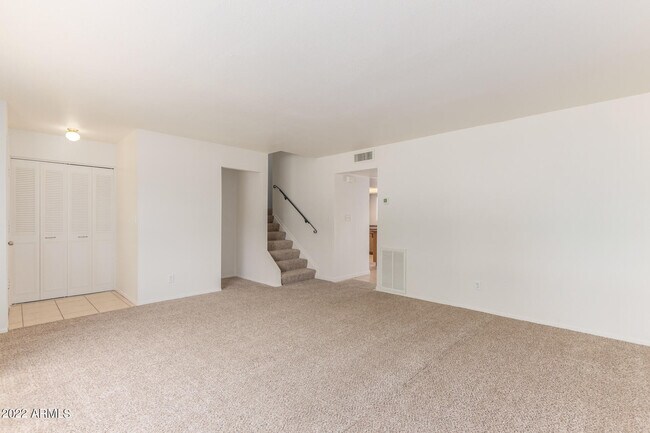 Building Photo - 8548 E McDonald Dr