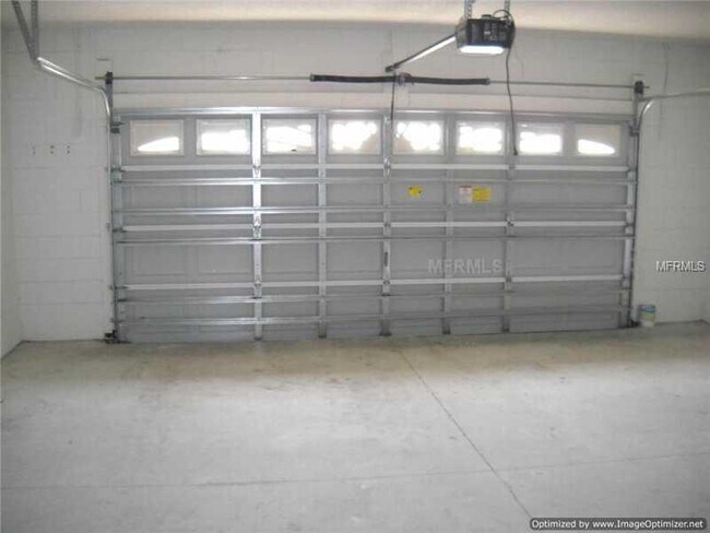 Building Photo - Beautiful House for Rent in Poinciana