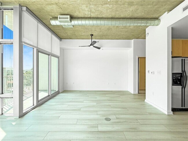 Building Photo - 923 Peachtree St NE