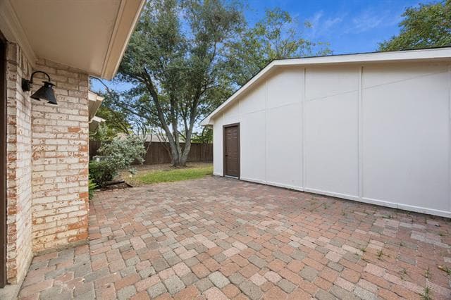 Building Photo - 2015 Sandy Trail