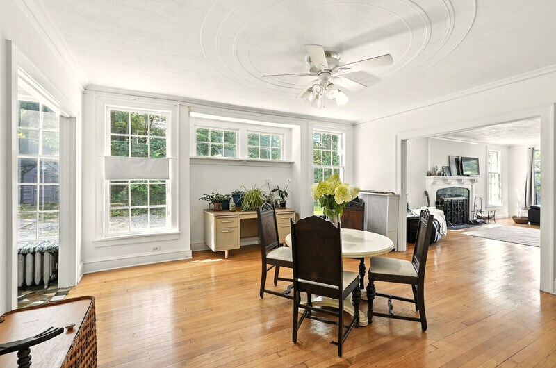 Building Photo - 2341 S Overlook Rd