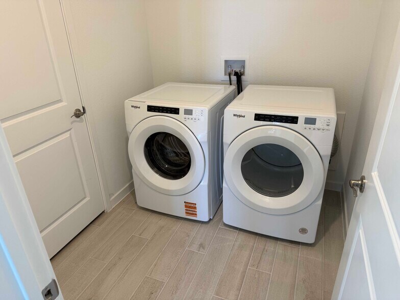 Building Photo - 74 Tequesta Ct